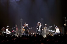 SPECIAL OTHERS & 山田将司（from THE BACK HORN）、 菅原卓郎（from 9mm Parabellum Bullet）（Photo by KAZUHARU IGARASHI）