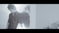 INORAN「Shine for me tonight」ミュージックビデオのワンシーン。