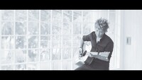 INORAN「Shine for me tonight」ミュージックビデオのワンシーン。