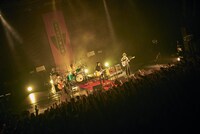 クリープハイプ（Photo by TAKESHI SHINTO）