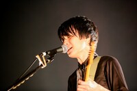 斎藤宏介（Vo, G / UNISON SQUARE GARDEN）（Photo by Viola Kam [V'z Twinkle]）