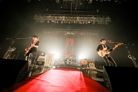 UNISON SQUARE GARDEN（Photo by Viola Kam [V'z Twinkle]）