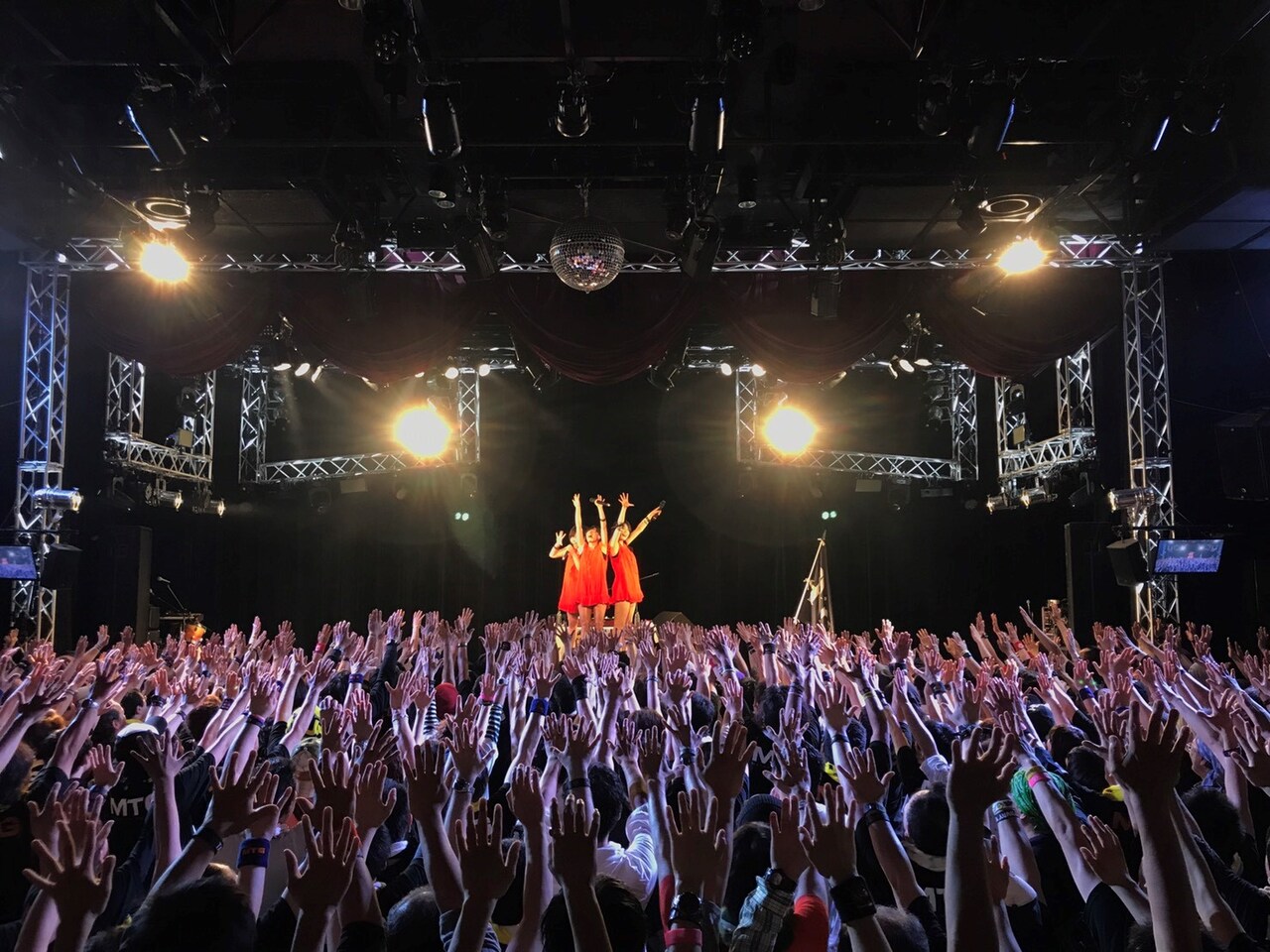 あゆみくりかまき、またぎとの絆歌った「絆ミックス」リリックビデオ公開