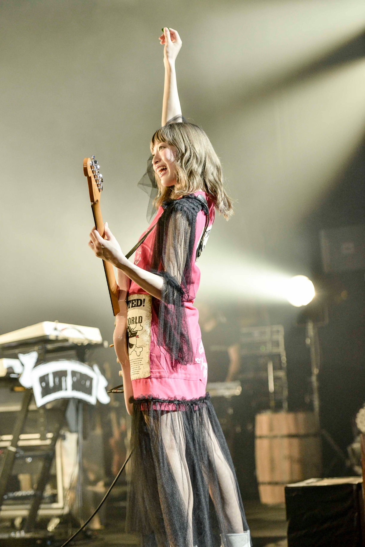 すぅ（Vo, G）（Photo by Rui Hashimoto [SOUND SHOOTER]）