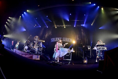 SILENT SIREN（Photo by Rui Hashimoto [SOUND SHOOTER]）