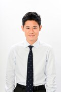 「脳にスマホが埋められた！」主演の伊藤淳史。