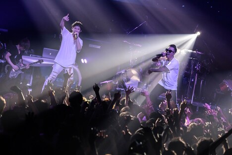 ライブイベント「LOCK YOU」の様子。（撮影：鳥居洋介）