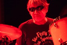 佐藤シンイチロウ（Dr）（撮影：新保勇樹）