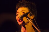 大木温之（Vo, B）（撮影：新保勇樹）