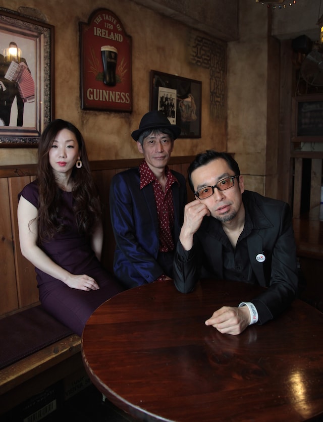 夜のストレンジャーズ