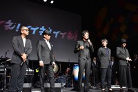 舞台挨拶の様子。