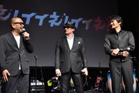 それぞれの役柄について話す中野英雄、横山剣、伊原剛志（左から）。