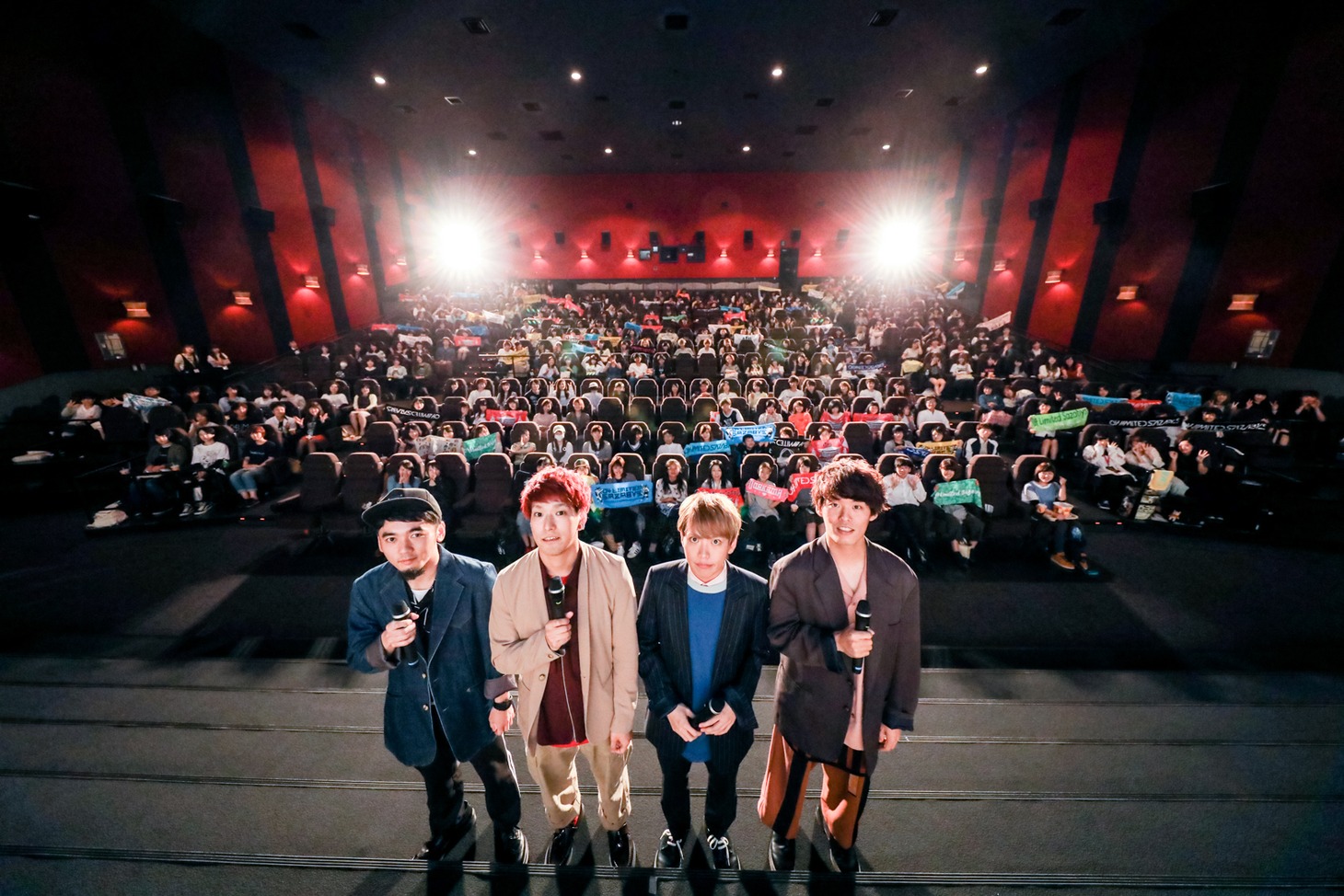 04 Limited Sazabys「2nd MOVIE『LIVE AT NIPPON BUDOKAN』」先行上映会の様子。（Photo by Viola Kam [V'z Twinkle]）