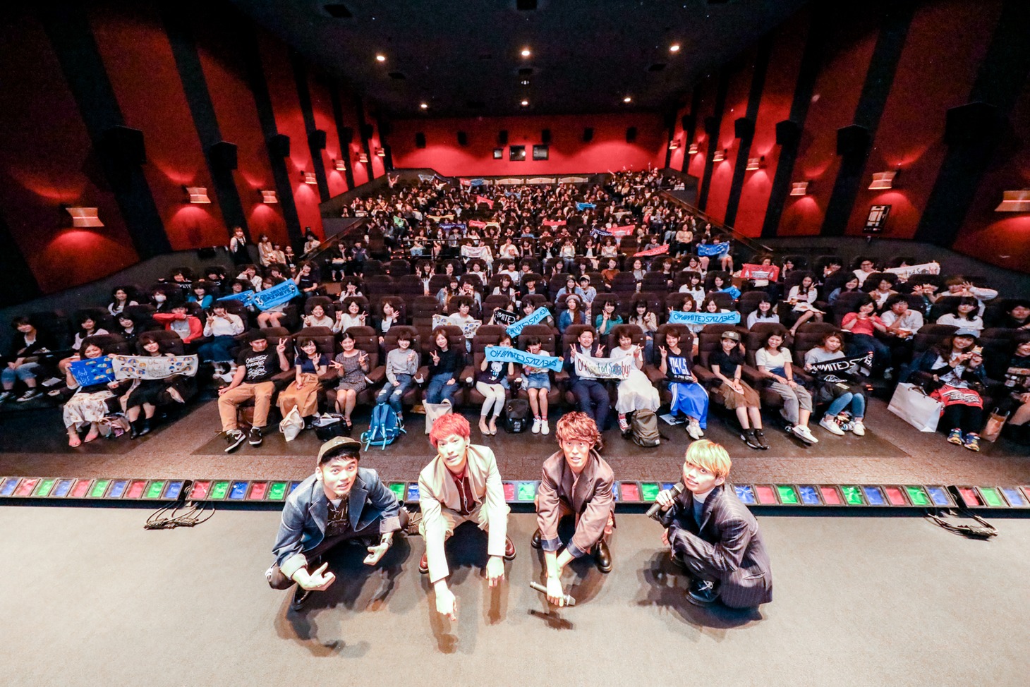 04 Limited Sazabys「2nd MOVIE『LIVE AT NIPPON BUDOKAN』」先行上映会の様子。（Photo by Viola Kam [V'z Twinkle]）