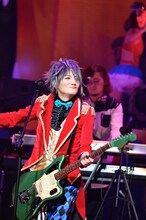 angela「angelaのミュージック・ワンダー★特大サーカスin日本武道館～僕等は目指したShangri-La～」東京・日本武道館公演の様子。（写真提供：キングレコード）