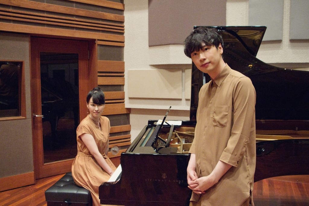 左からmayuko（Aqua Timez）、近藤晃央。