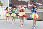「キタコレ！モーニング」を披露するときめき▽宣伝部。