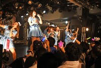 「青年も、大志を抱け！ツアー」神奈川・新横浜 NEW SIDE BEACH!!公演の様子。（撮影：古川朋久）
