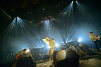 「『HAVE A "GOOD" NIGHT Vol.51～70「グアナコの行進』」中野サンプラザホールの様子。（撮影：佐藤広理）