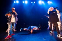 電波少女ワンマンライブ「EST.」の様子。（撮影：冨田望）