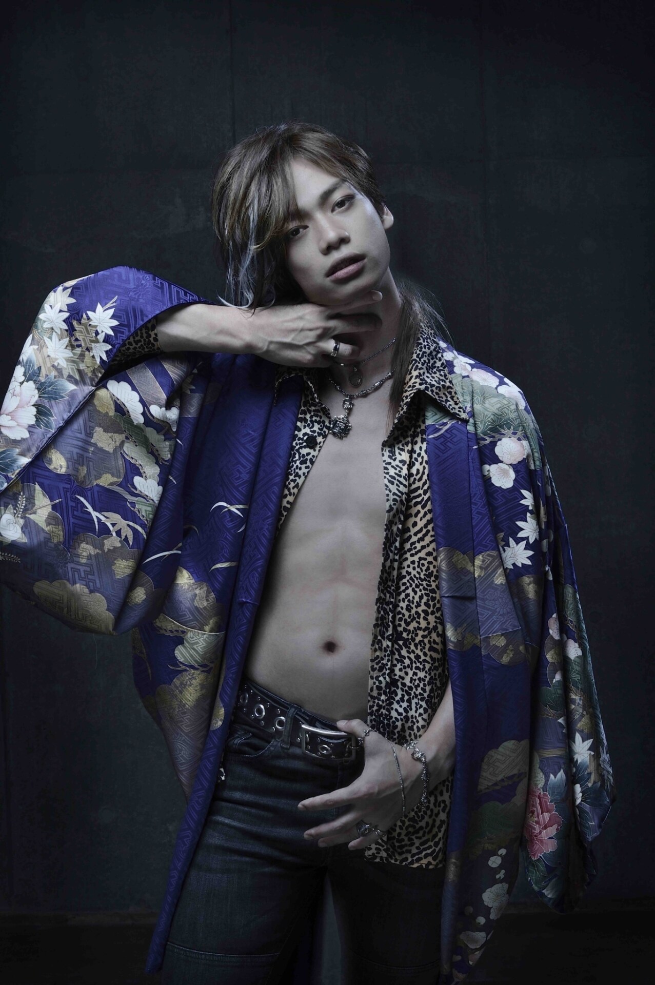 松岡充　肖像画 E493XevUcAkw3fy.jpg