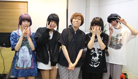 「うんめー」ミュージックビデオの監督を務めた箱田優子とゆるめるモ！。