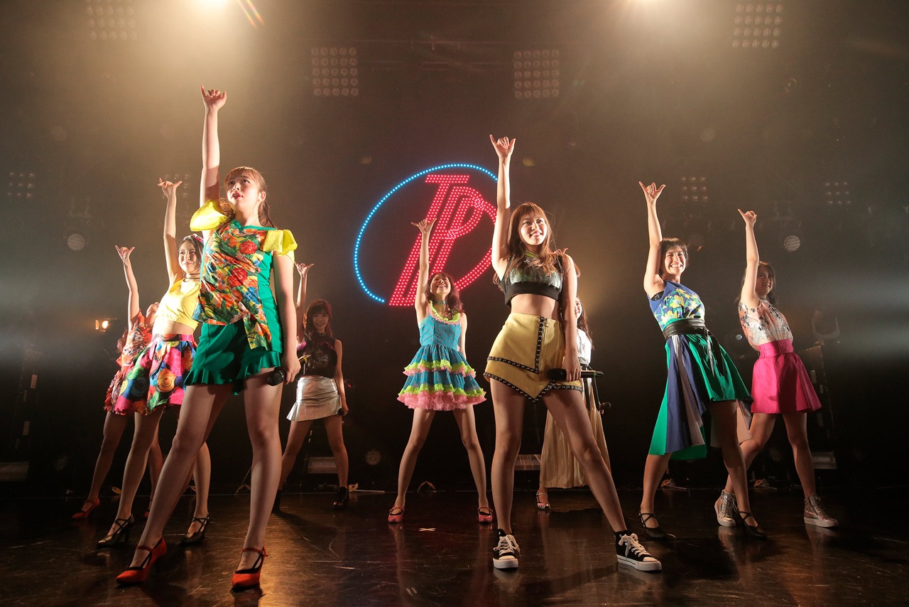 「東京パフォーマンスドール 4th Anniversary ダンスサミット」初日公演の様子。（写真提供：EPICレコードジャパン）