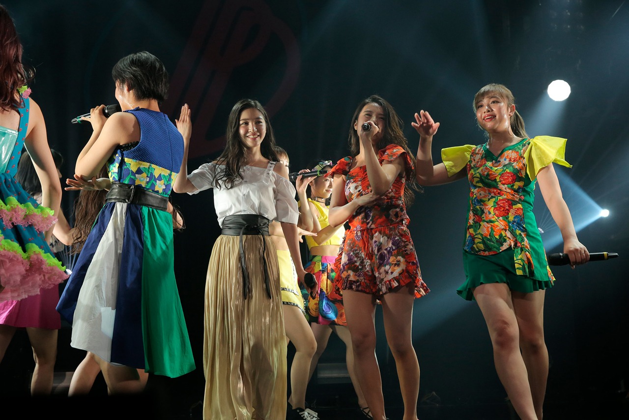 「東京パフォーマンスドール 4th Anniversary ダンスサミット」初日公演の様子。（写真提供：EPICレコードジャパン）