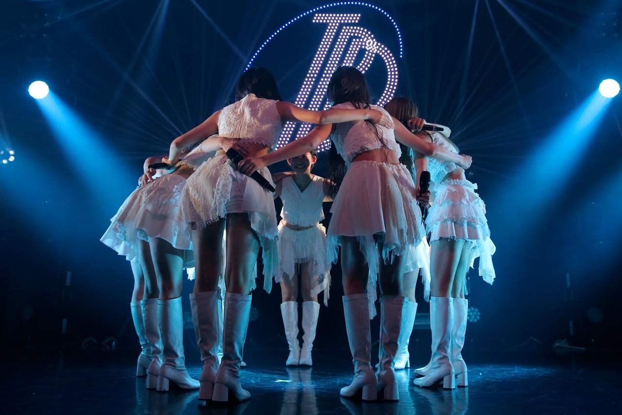 「東京パフォーマンスドール 4th Anniversary ダンスサミット」初日公演の様子。（写真提供：EPICレコードジャパン）