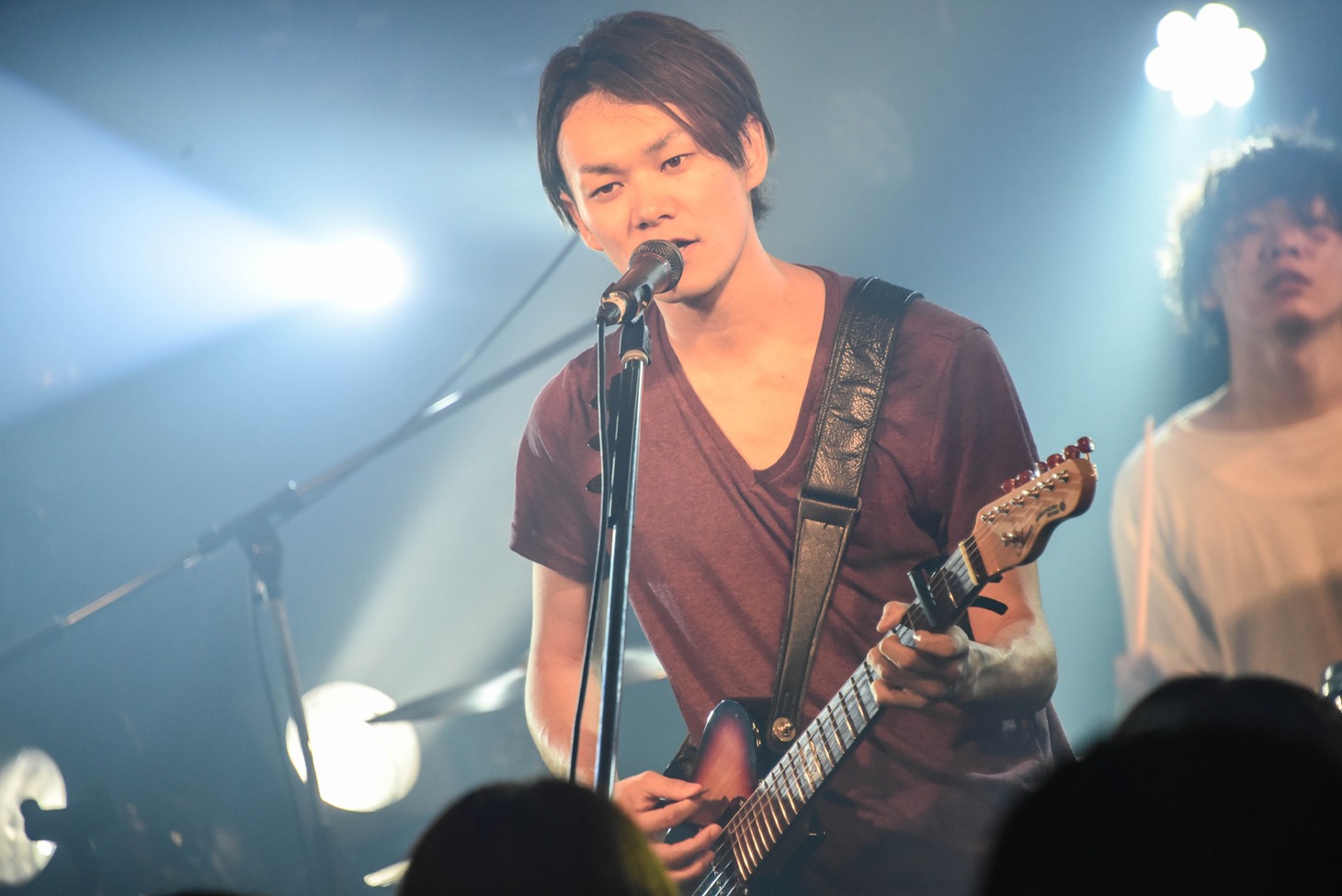 平井拓郎（Vo, G）（撮影：イトウユキ）