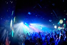 H△G「H△G『声 ～VOCALOID Cover Album～』リリースパーティ＠nicofarre」の様子。（写真提供：徳間ジャパンコミュニケーションズ）