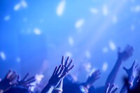 H△G「H△G『声 ～VOCALOID Cover Album～』リリースパーティ＠nicofarre」の様子。（写真提供：徳間ジャパンコミュニケーションズ）