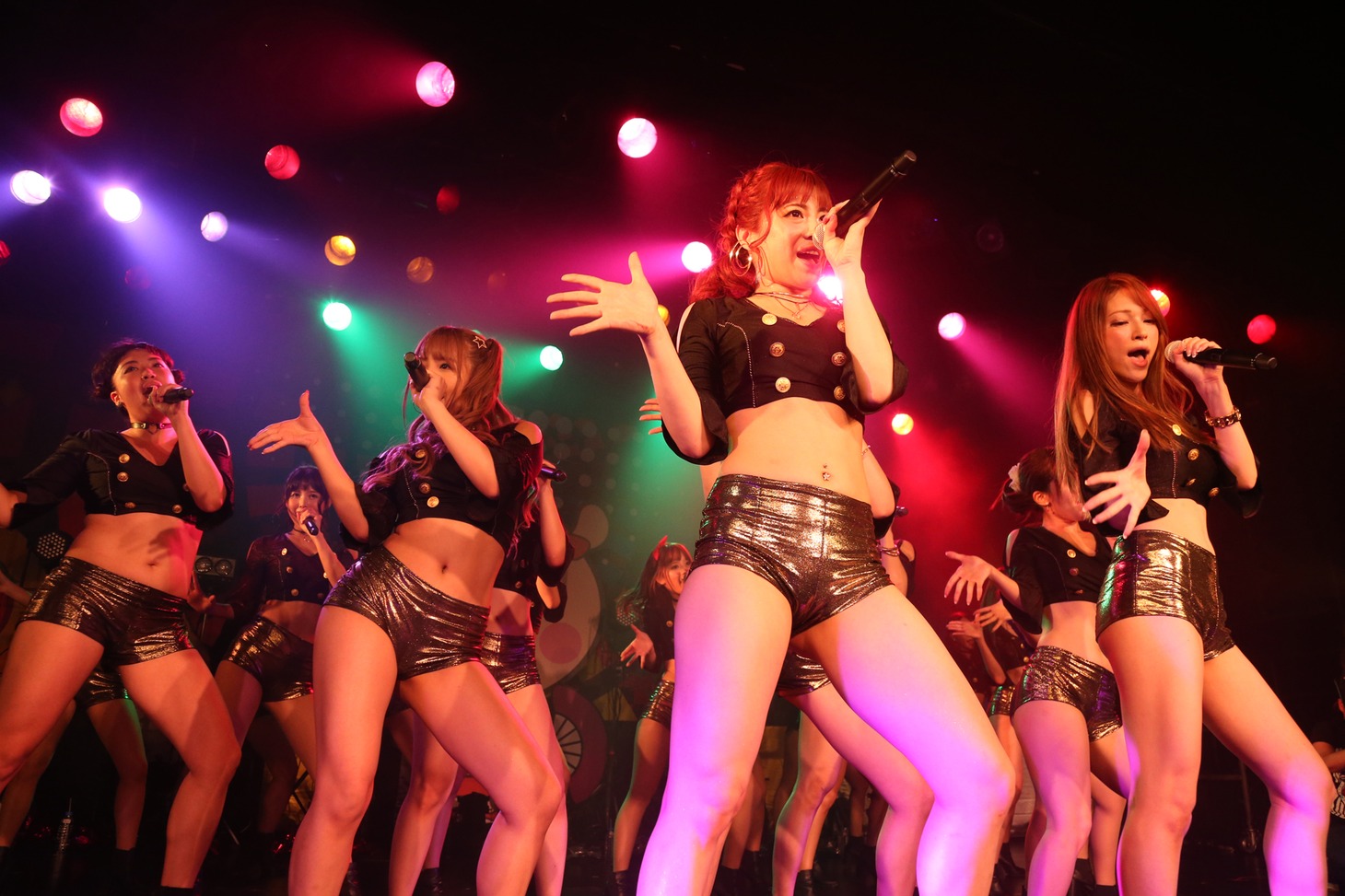 恵比寿★マスカッツ 喜怒愛楽ツアー「全国イク行く～▼」最終公演の様子。（写真提供：ポニーキャニオン）