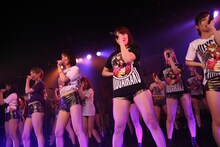 恵比寿★マスカッツ 喜怒愛楽ツアー「全国イク行く～▼」最終公演の様子。（写真提供：ポニーキャニオン）