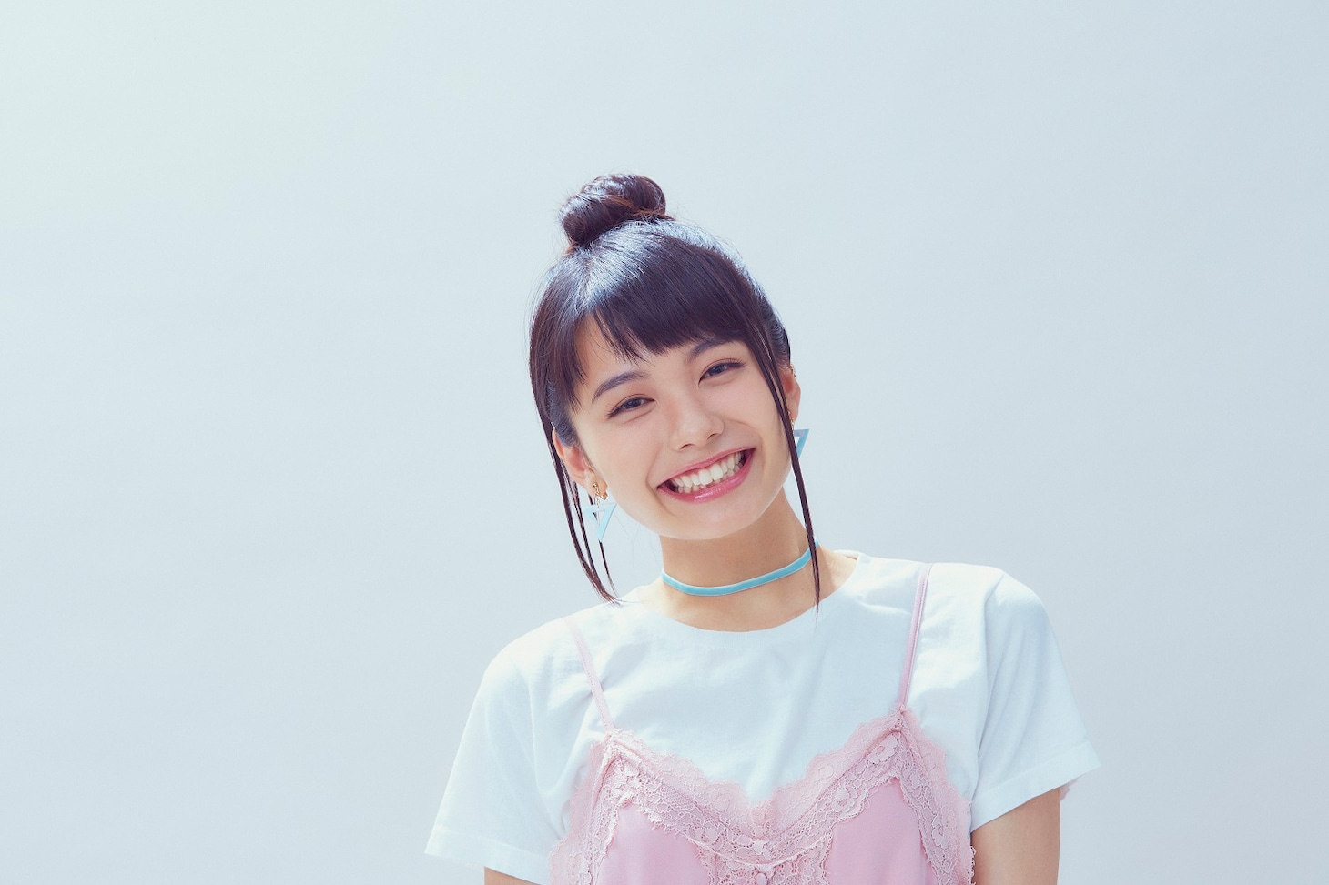 足立佳奈