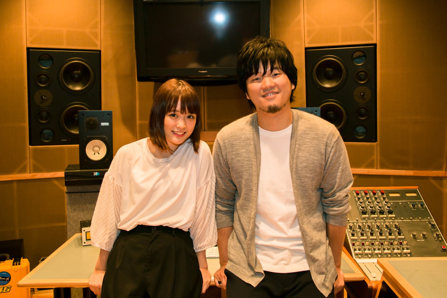 左から大原櫻子、秦基博。