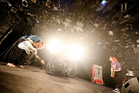 yonige（Photo by Viola Kam［V'z Twinkle Photography］）