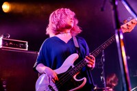 ごっきん（B, Cho / yonige）（Photo by Viola Kam［V'z Twinkle Photography］）