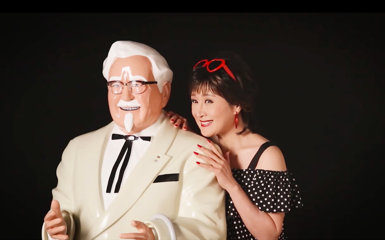 小林幸子が芸能生活初の写真集でホットパンツに、袋とじも