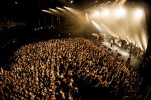 indigo la End「Play Back End Roll」東京・EX THEATER ROPPONGI公演の様子。（撮影：浜野カズシ）