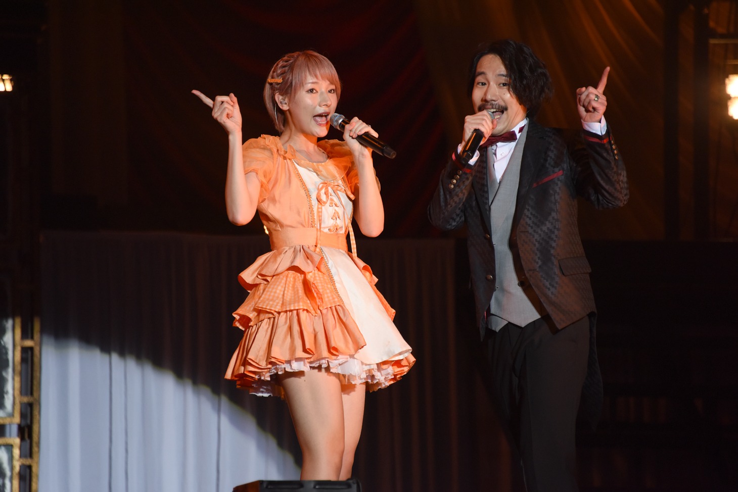 清亜美（左）と清竜人（右）。