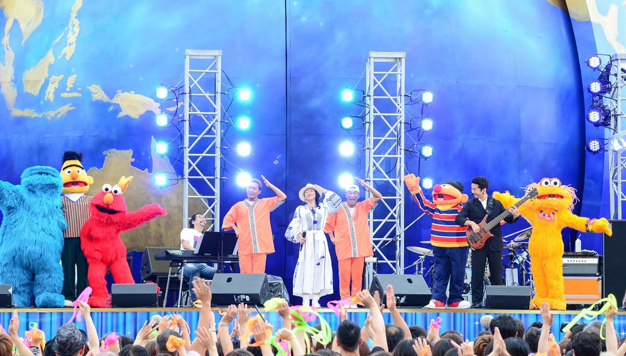 「LIVE MONSTER LIVE 2017 DREAMS COME TRUE SPECIAL LIVE at UNIVERSAL STUDIOS JAPAN」の様子。（撮影：岸田哲平）