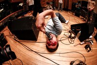 「どついたるねんスタジオライブ『おならぷーぷーセッション』」の様子。（Photo by HAJIME KAMIIISAKA）