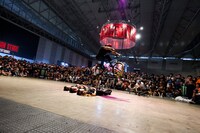 「SATANIC CARNIVAL'17」の様子。（写真提供：PIZZA OF DEATH RECORDS）