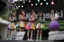 ときめき▽宣伝部と大黒柚姫（チームしゃちほこ）。（Photo by HIROKAZU）