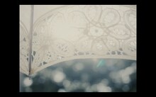 ササノマリイ「歩道橋と走馬燈」ミュージックビデオのワンシーン。