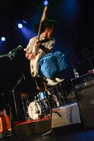 夏目創太（G）（撮影：高村勇一郎）