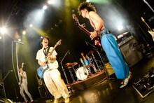 挫・人間「挫・人間チンポジウム2017～新曲キボンヌ～」東京・WWW X公演の様子。（撮影：高村勇一郎）