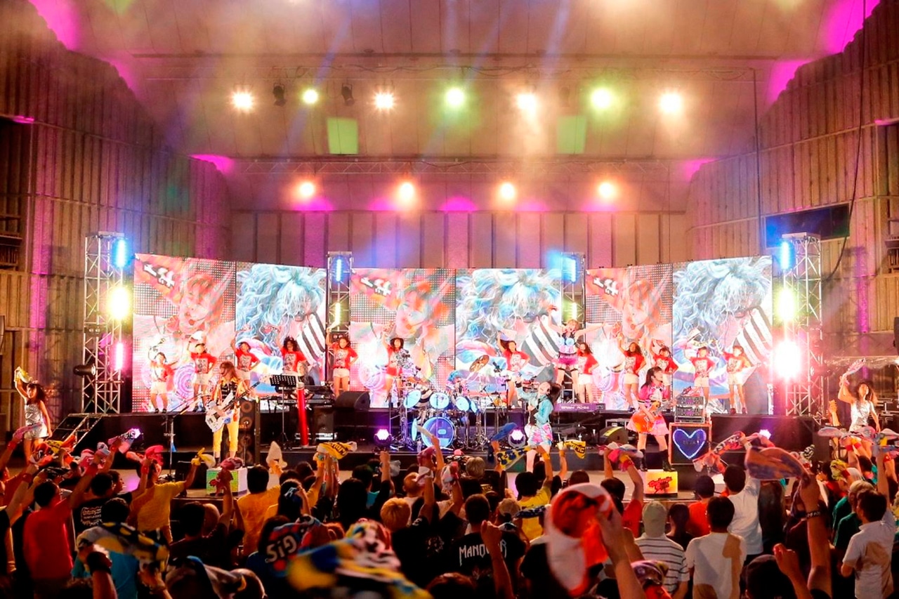 「Gacharic Spin Special Live ～2017 春～ ライバー大宴祭」の様子。（写真提供：ビクターエンタテインメント）