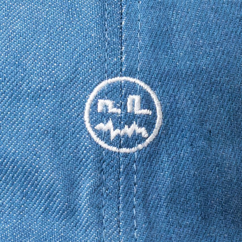 avengers in sci-fiとCA4LAコラボキャップの刺繍。